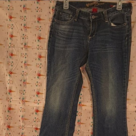 Arizona Jeans - Picture 1 of 2